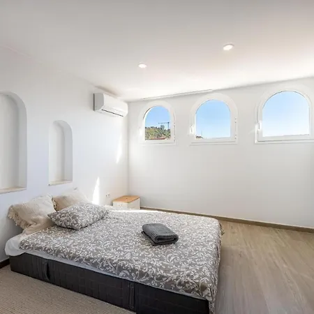 Apartment Triplex In The Heart Of